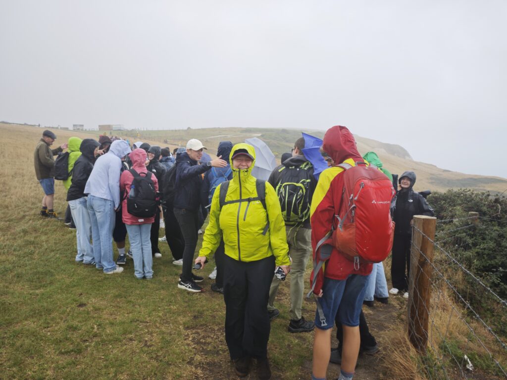 Hiking in the rain (by M. Geschwandtner)